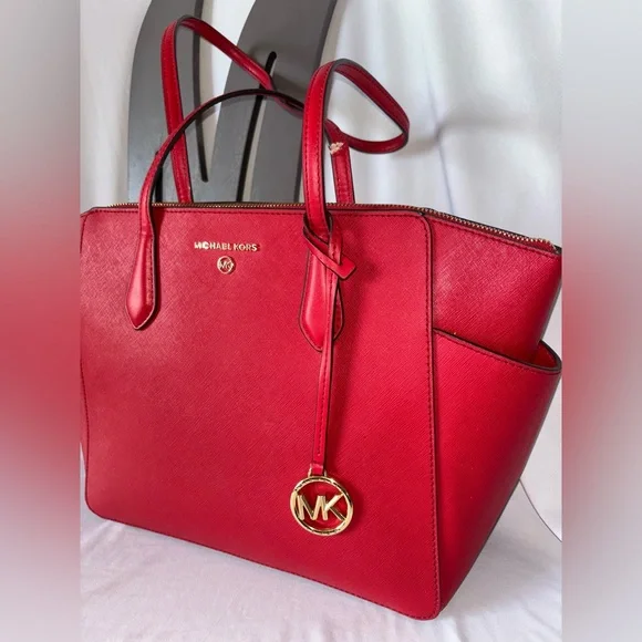 *MICHAEL KORS* Authentic Large Red Leather Jet Set Tote Bag Purse. - Picture 3 of 8
